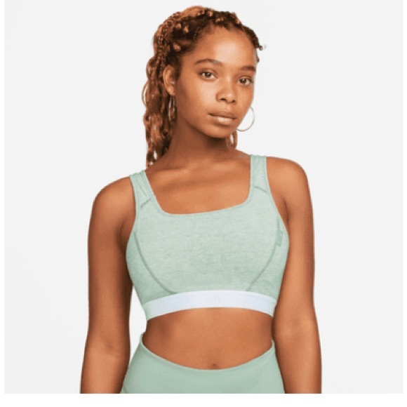 Nike Swoosh Soft Tee Sports Bra - Picture 2 of 3